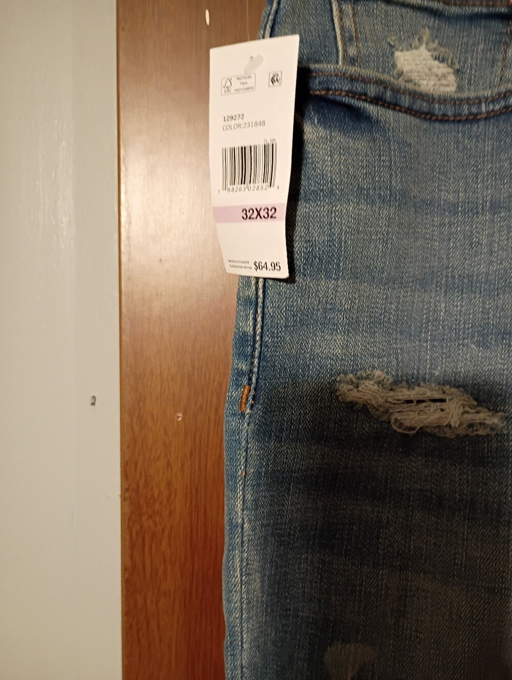 32x32 Distressed Slim Stretch Jeans - Picture 3 of 6